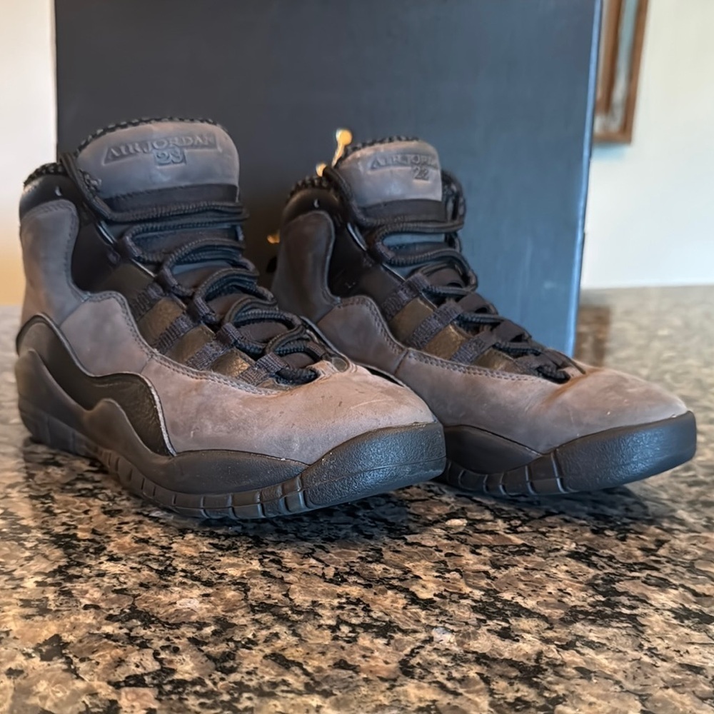 Jordan retro 10 big kids Black and Gray Sneakers GUC 5.5Y